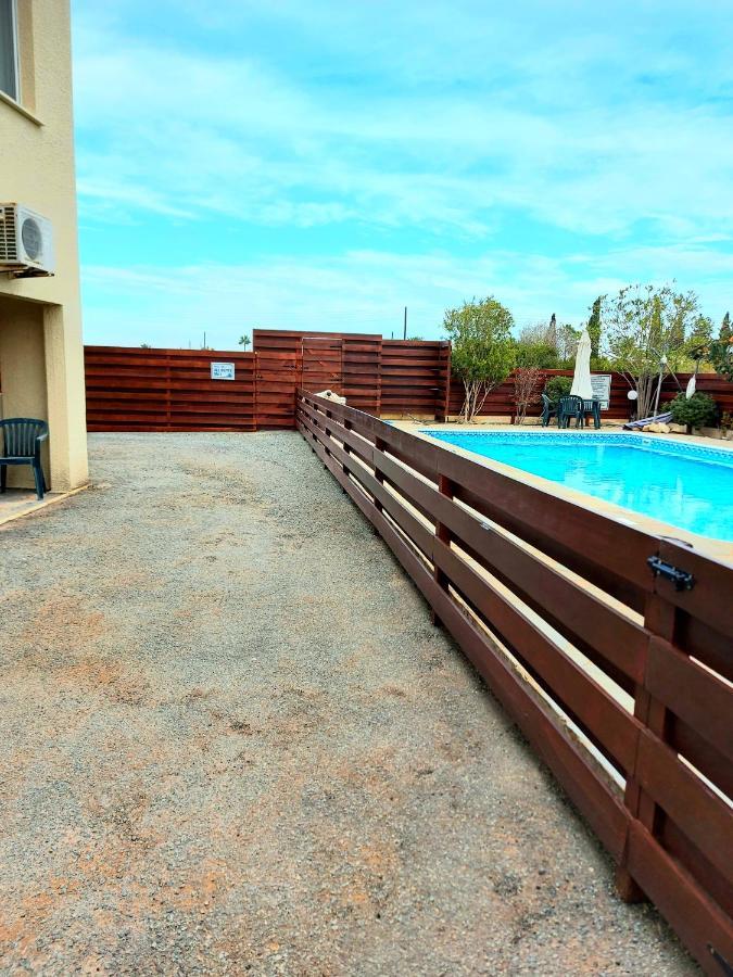 Sea Caves Suite Peyia Exterior foto